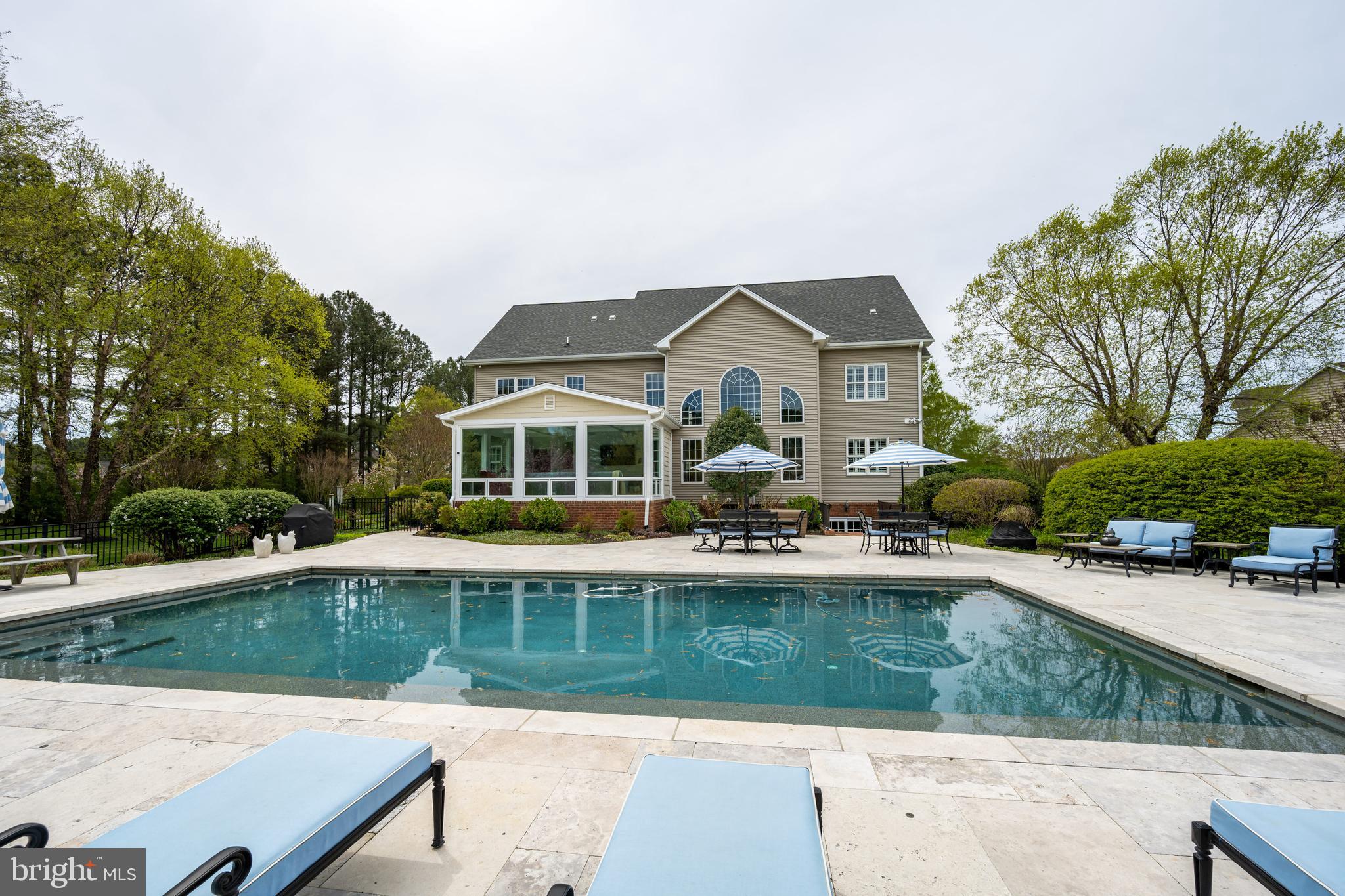 13543 Rustling Oaks Dr