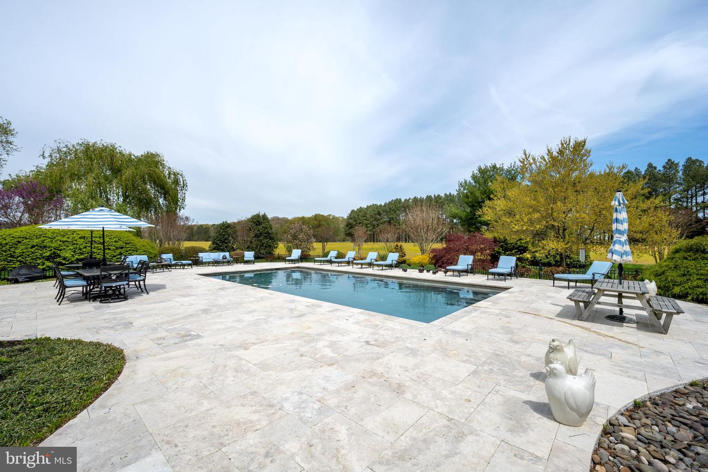 13543 Rustling Oaks Dr