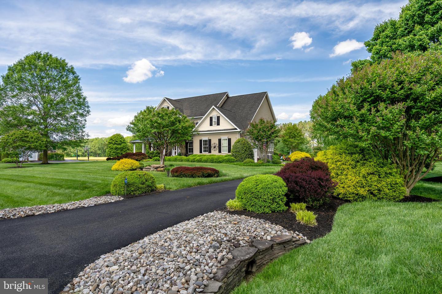 13543 Rustling Oaks Dr