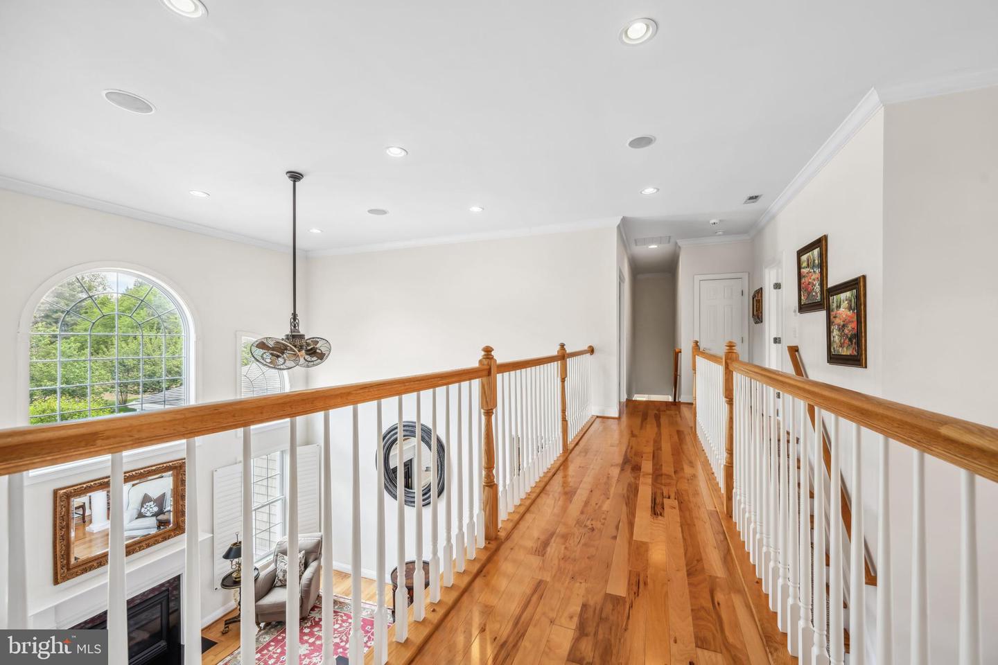 13543 Rustling Oaks Dr