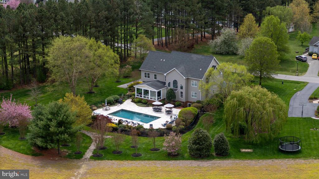 13543 Rustling Oaks Dr