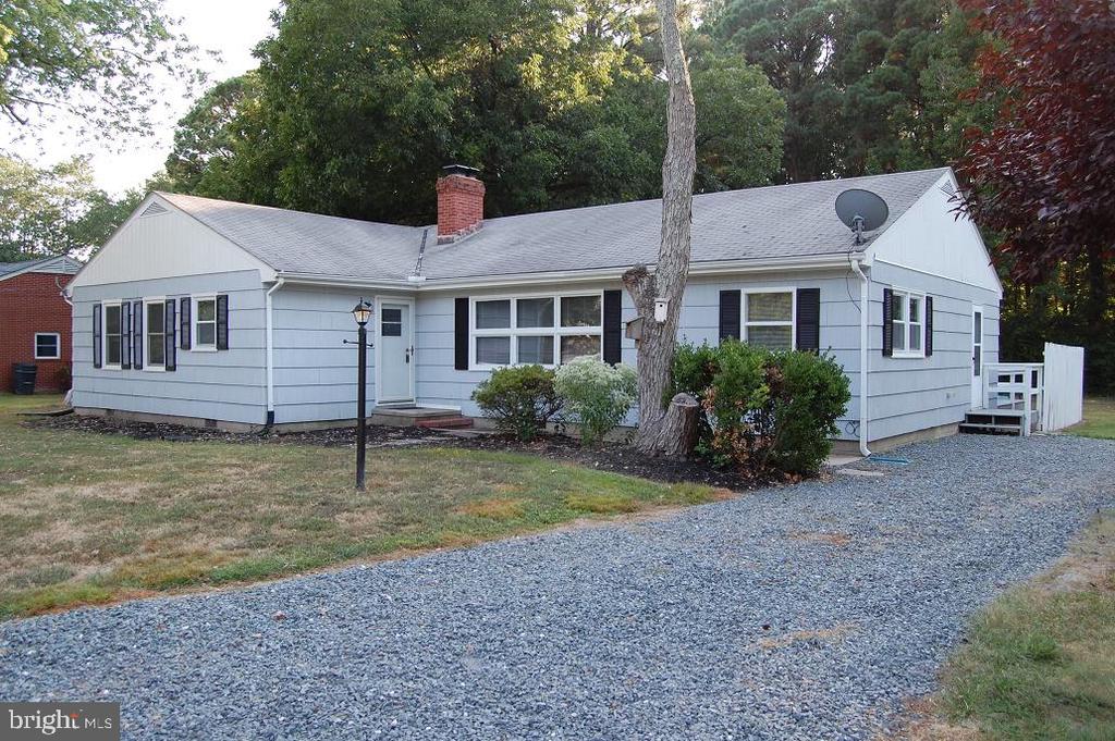 1016 RIVERVIEW TER