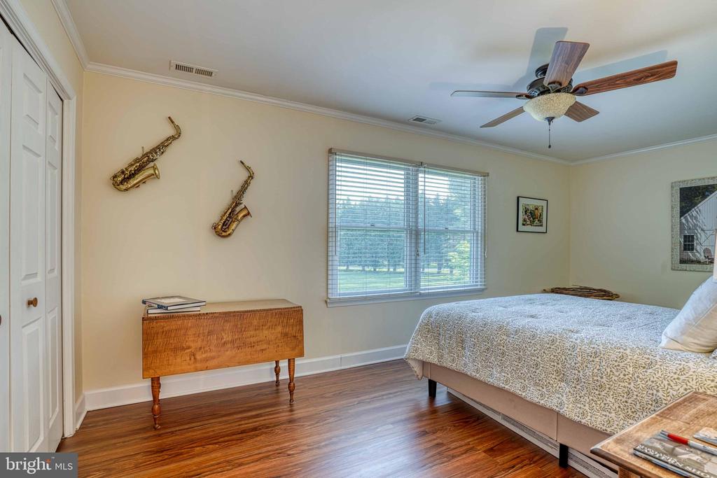 26337 ARCADIA SHORES CIR
