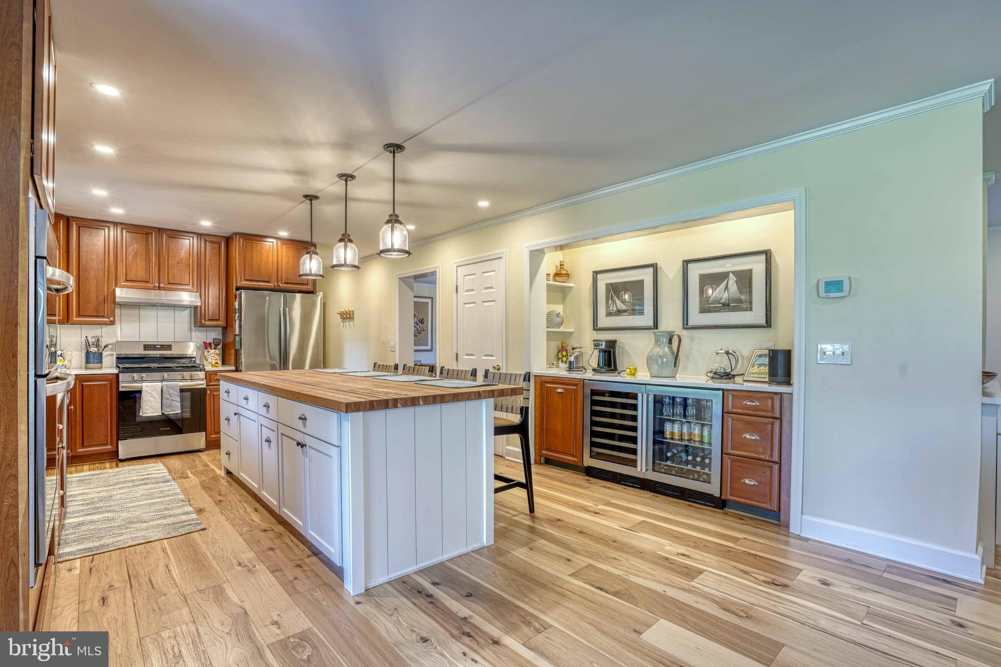 26337 ARCADIA SHORES CIR