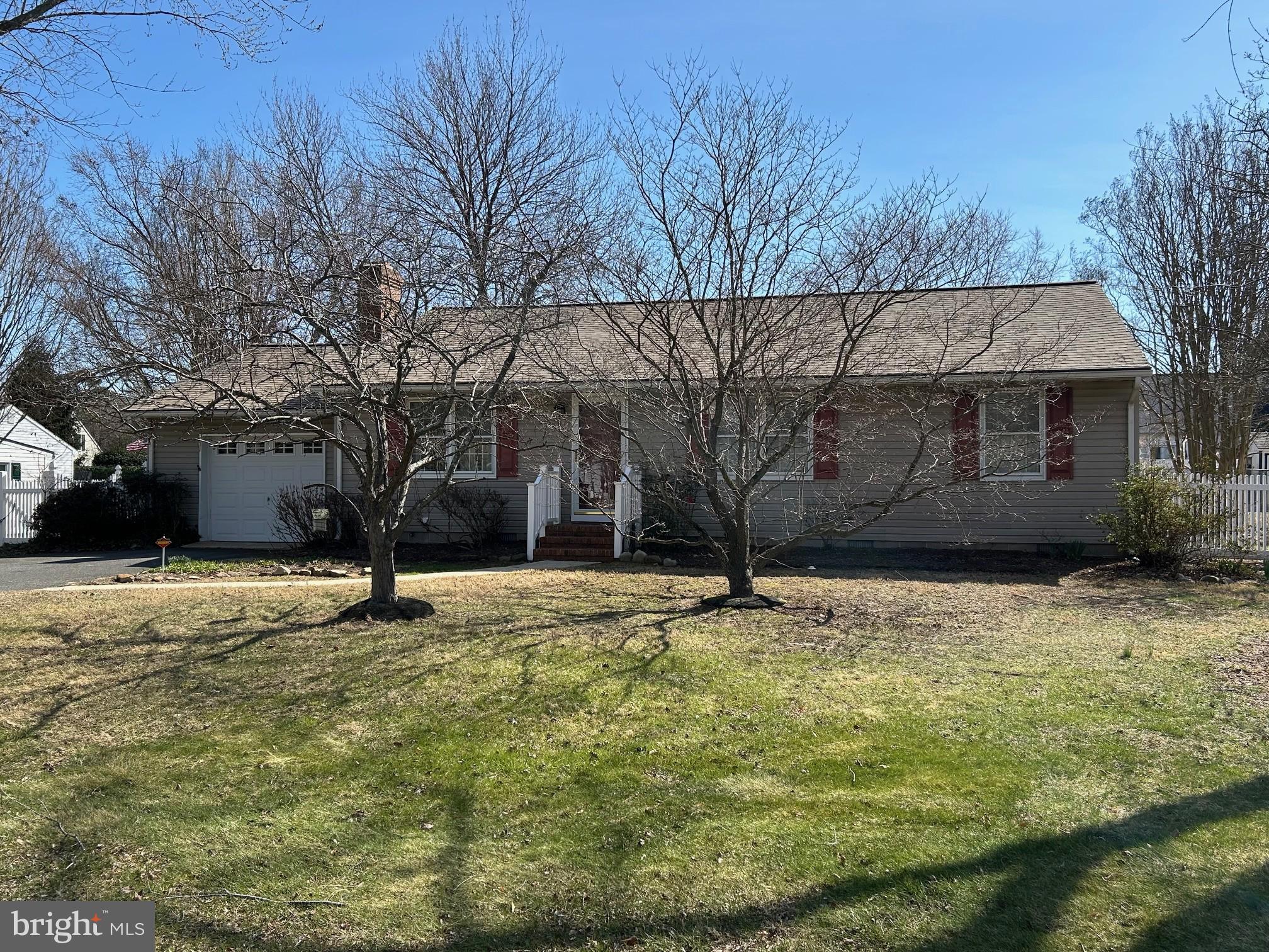 3859 Rumsey Dr