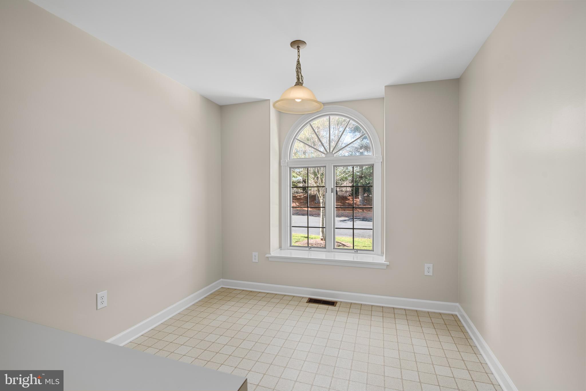 1175 S WASHINGTON ST #18