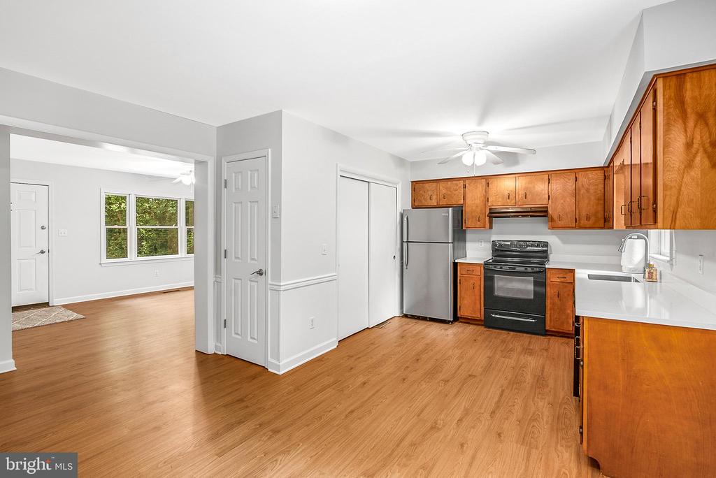 25893 ROYAL OAK RD