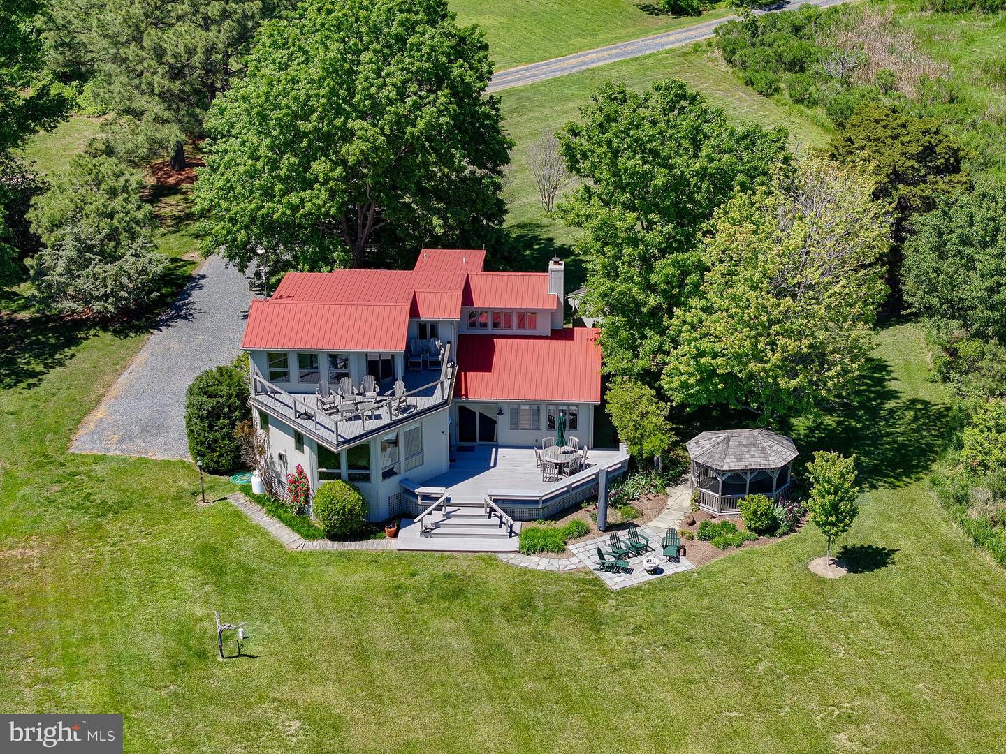 22860 Middle Point Rd