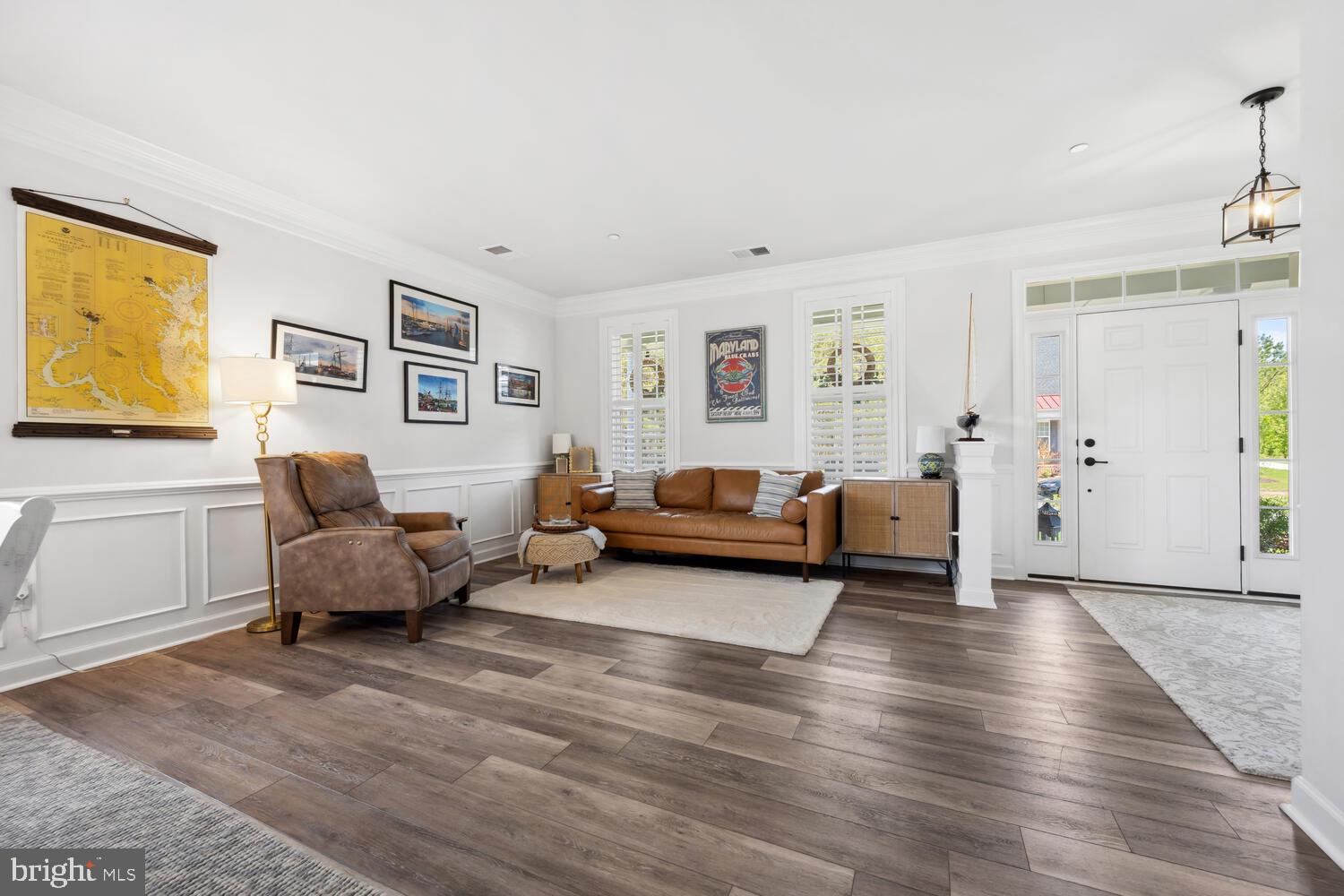 8127 Easton Village Dr