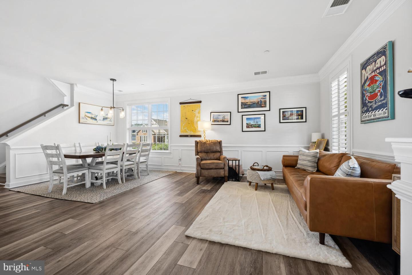 8127 Easton Village Dr