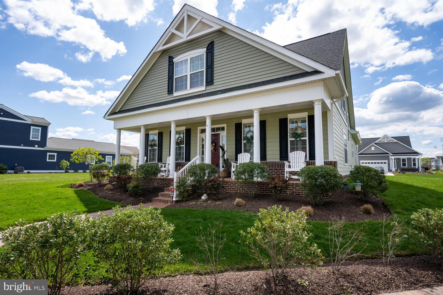 8127 Easton Village Dr
