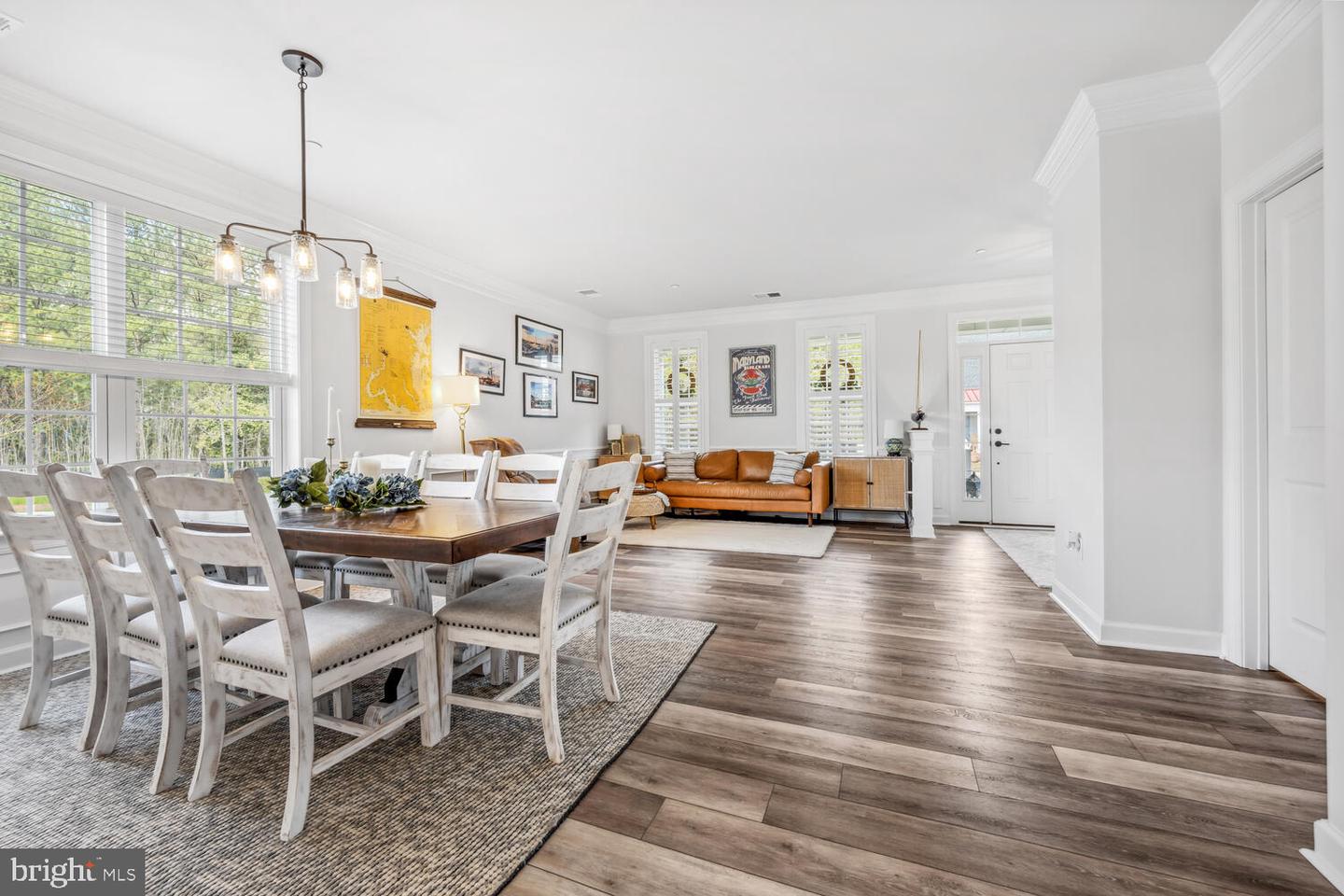 8127 Easton Village Dr