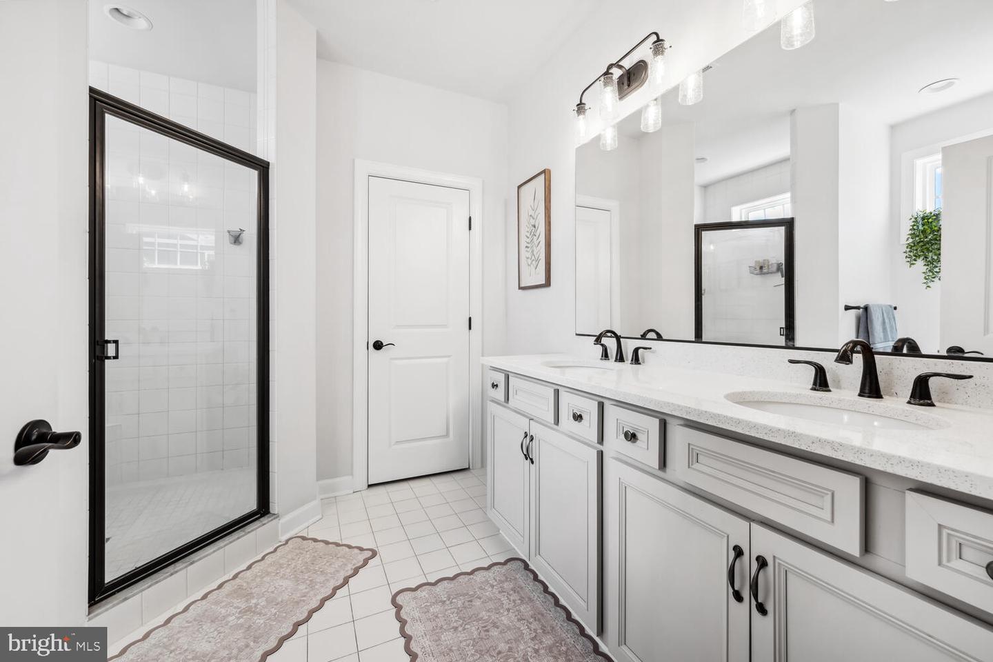 8127 Easton Village Dr