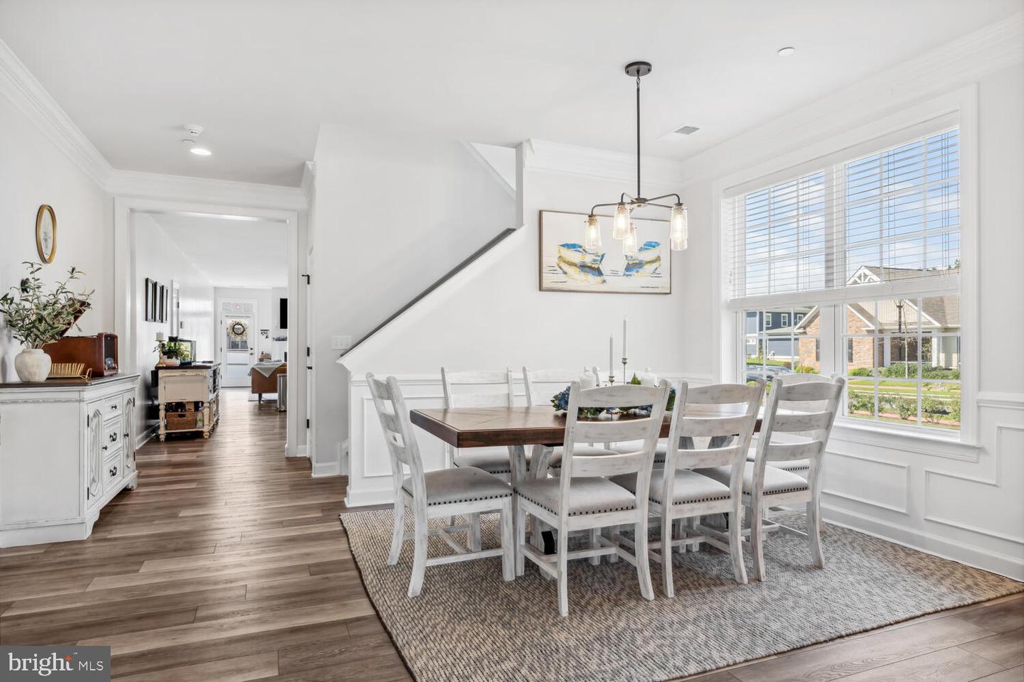 8127 Easton Village Dr
