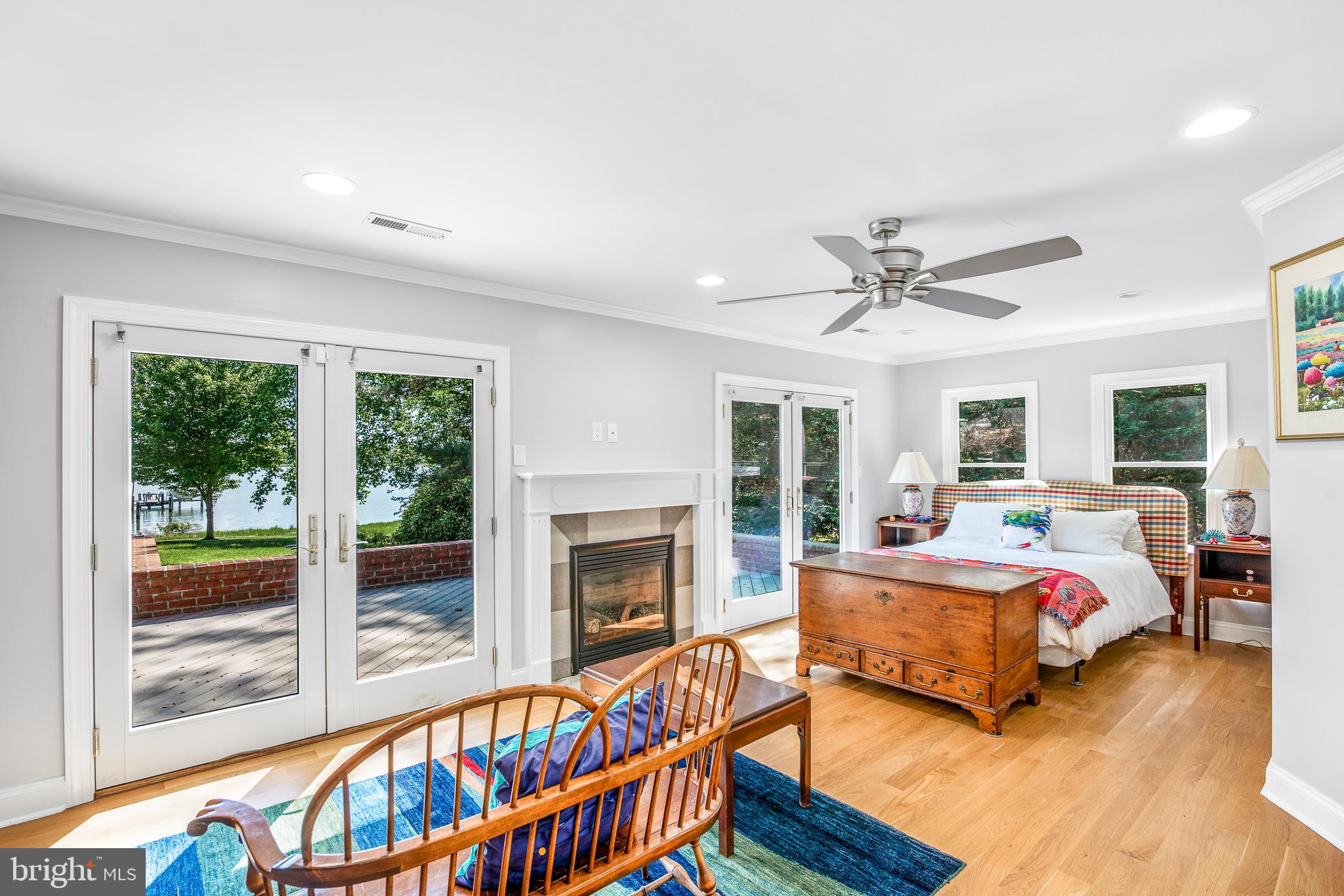 6884 Travelers Rest Cir