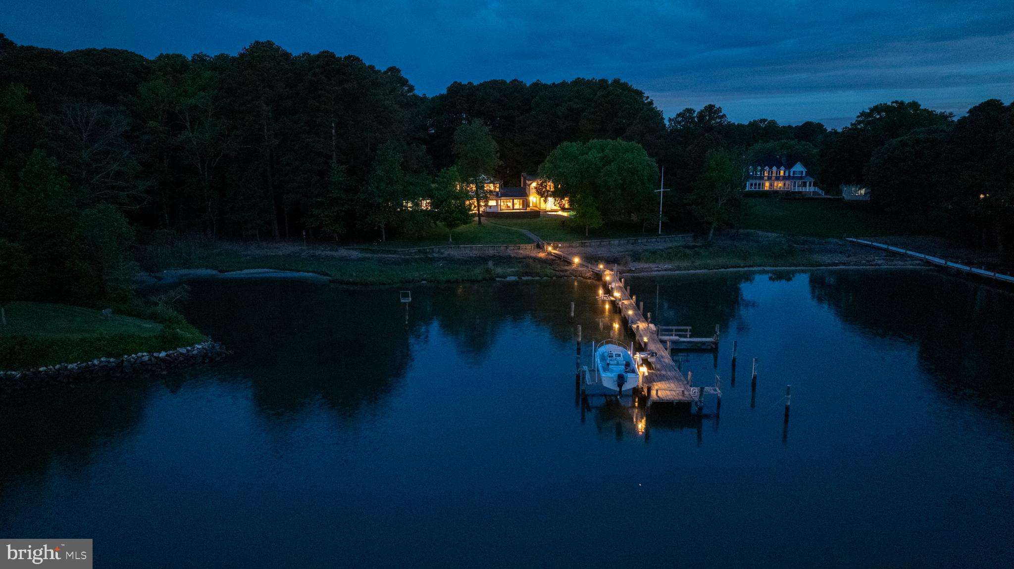 6884 Travelers Rest Cir