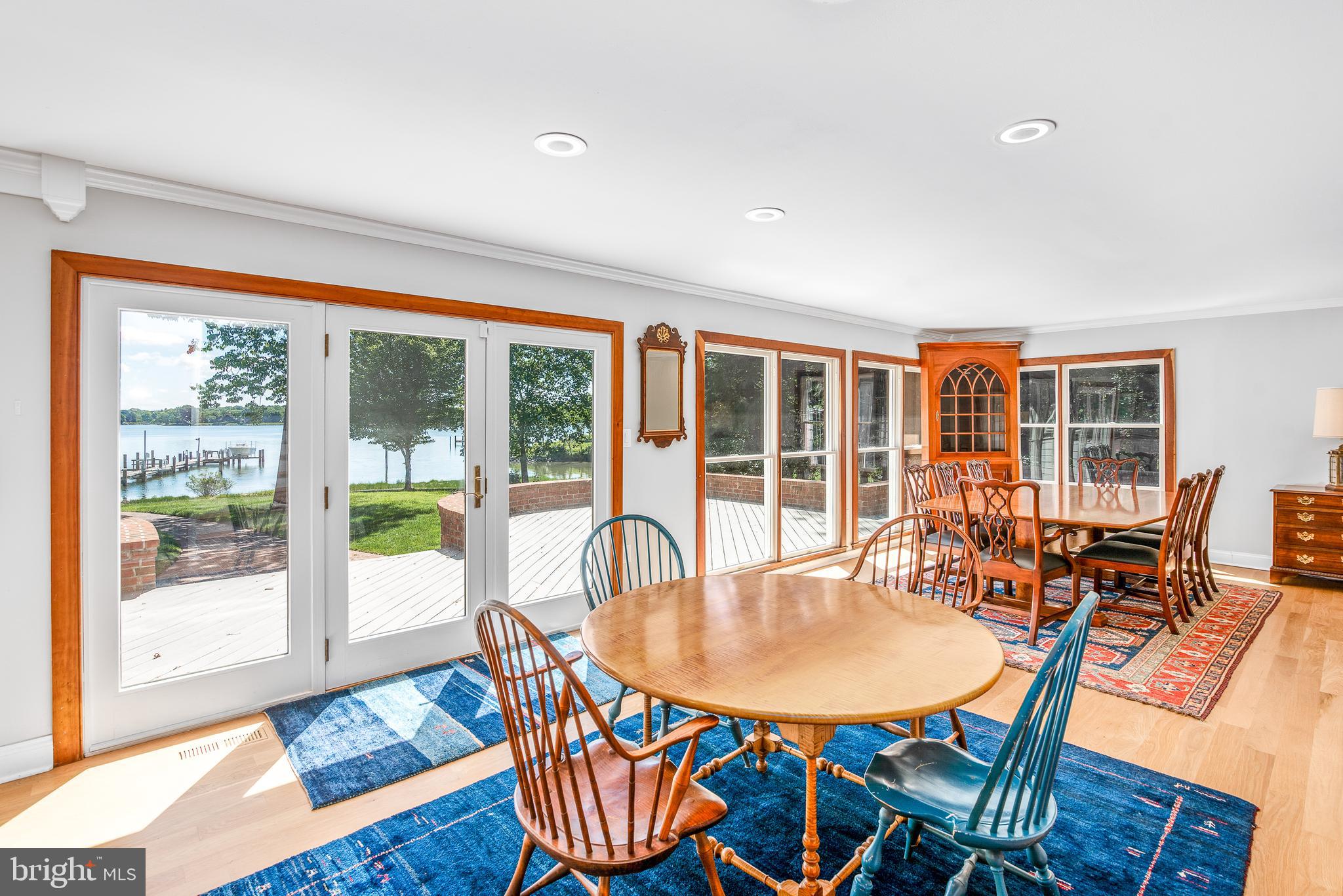 6884 Travelers Rest Cir