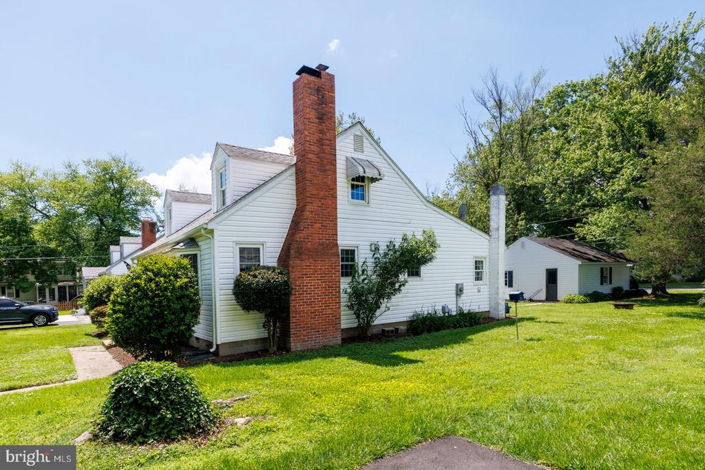407 Arbor Pl