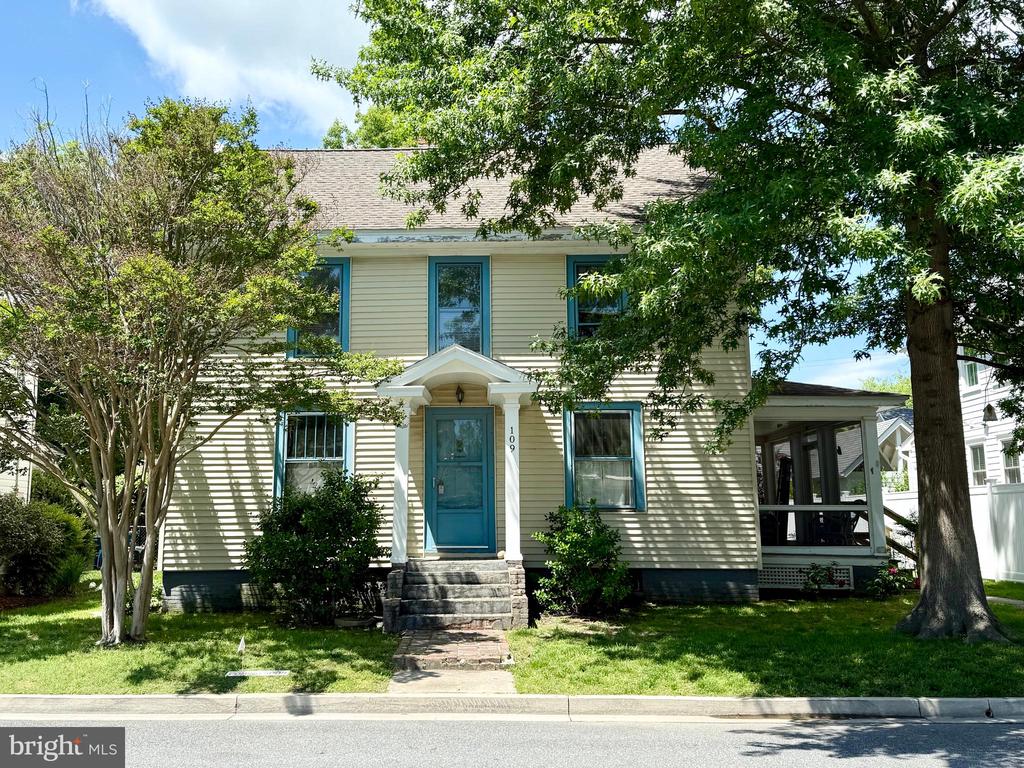109 Chew Ave W