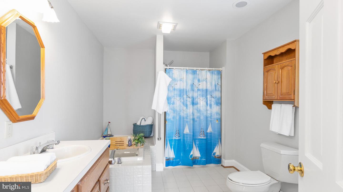 1702 Ferry Point Ct