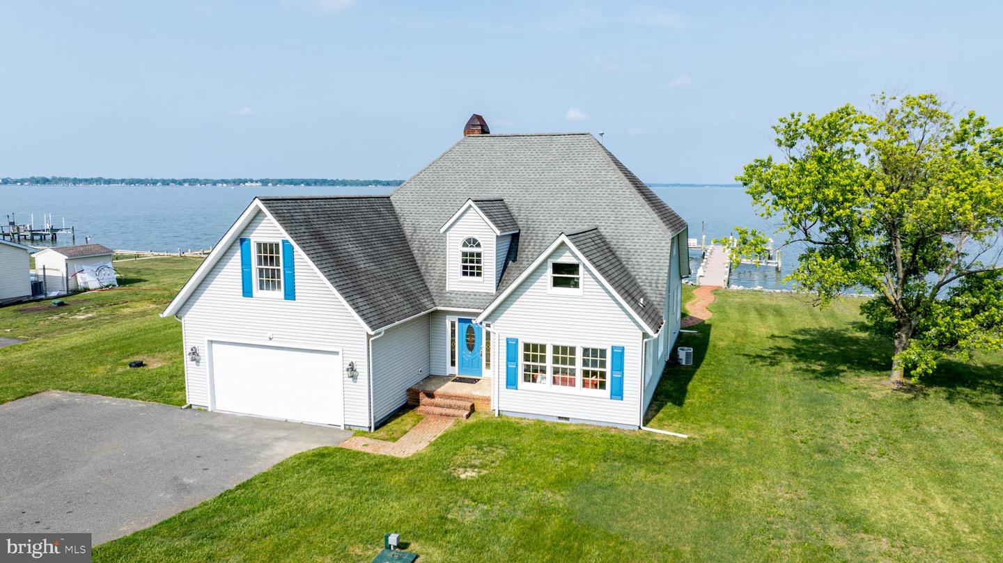 1702 Ferry Point Ct