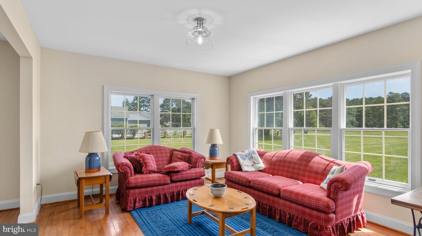 1702 Ferry Point Ct