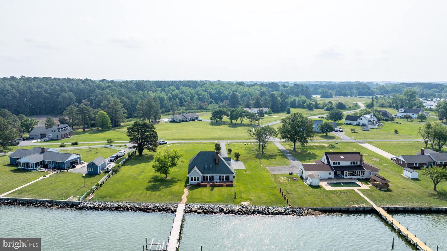 1702 Ferry Point Ct