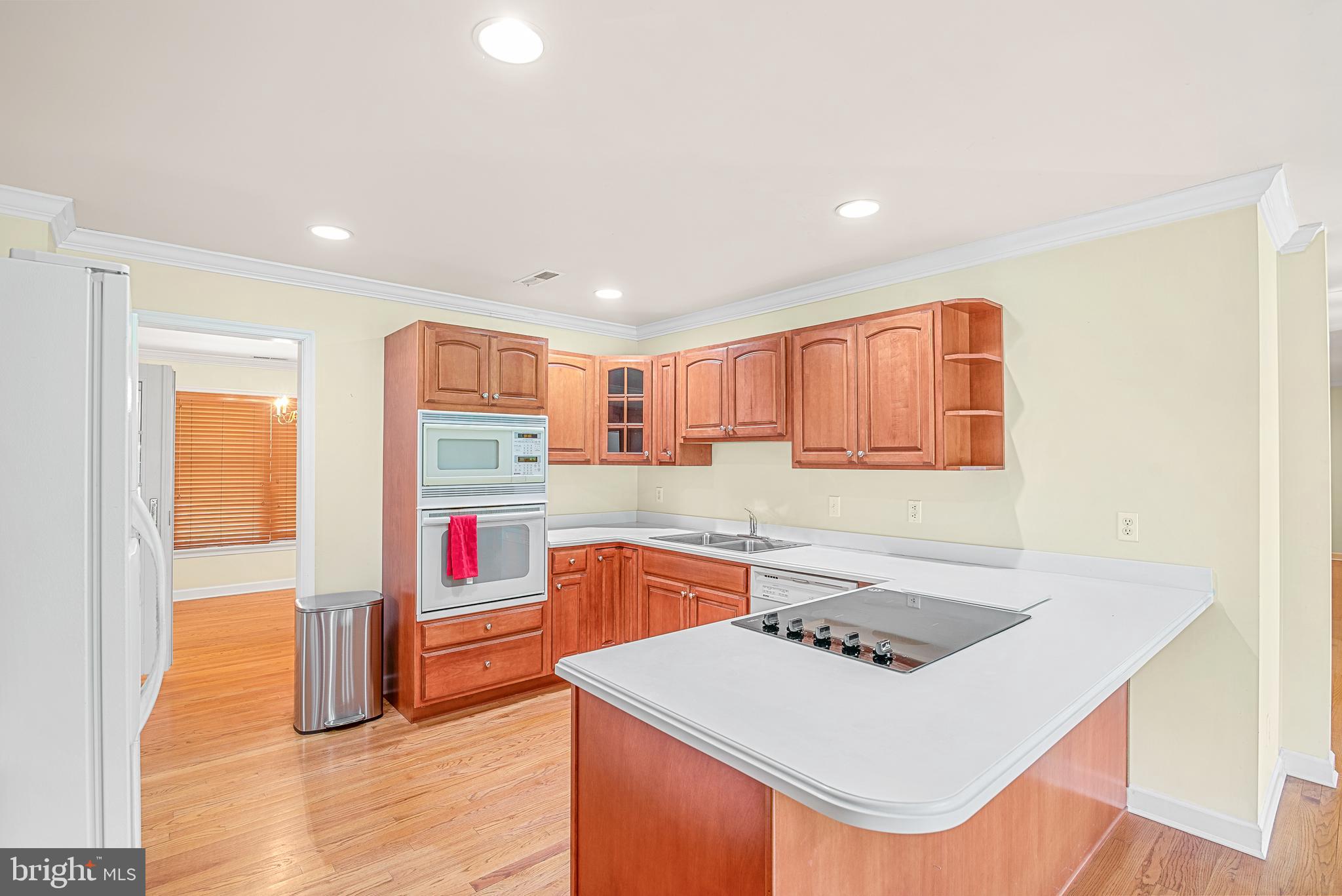 7220 Cabin Cove Rd S