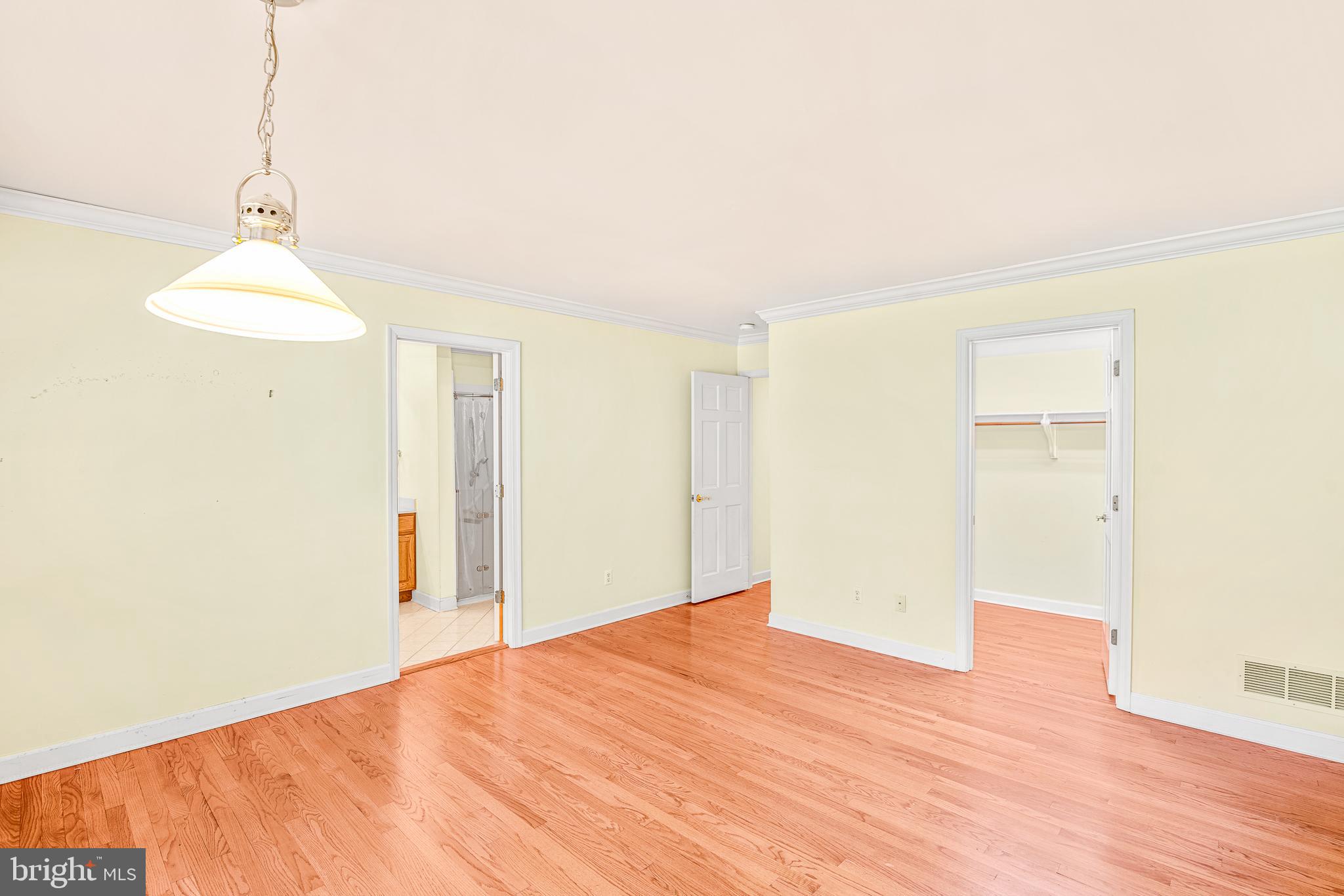 7220 Cabin Cove Rd S