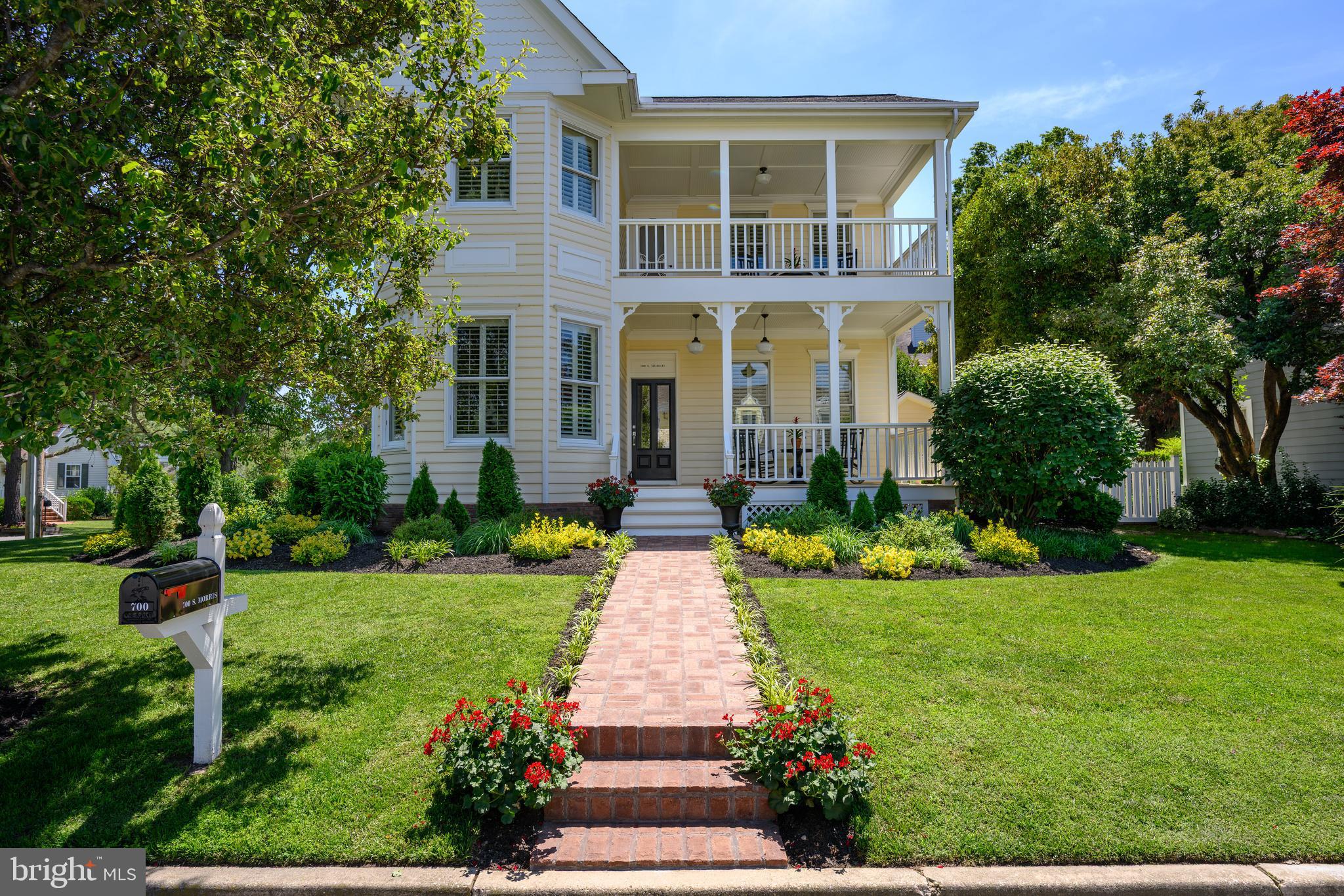 700 S Morris St