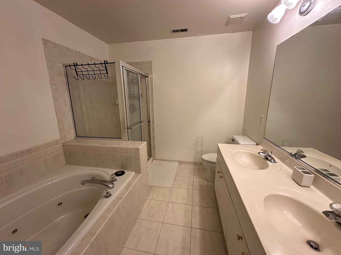 28405 PINEHURST CIR