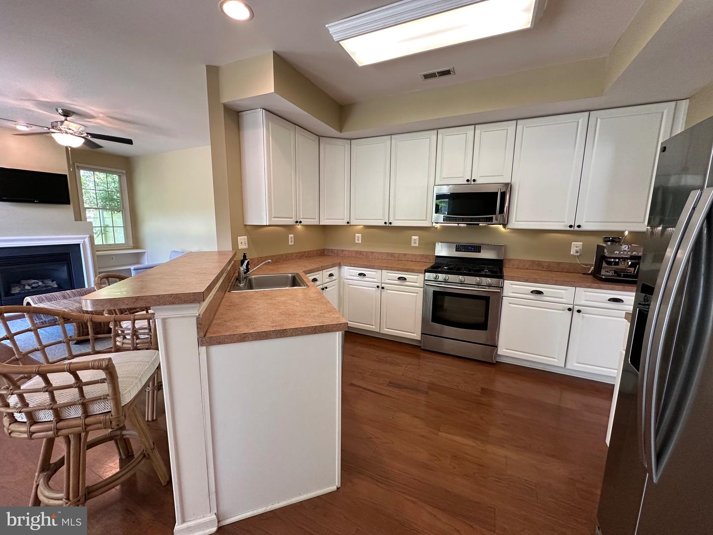 28405 PINEHURST CIR
