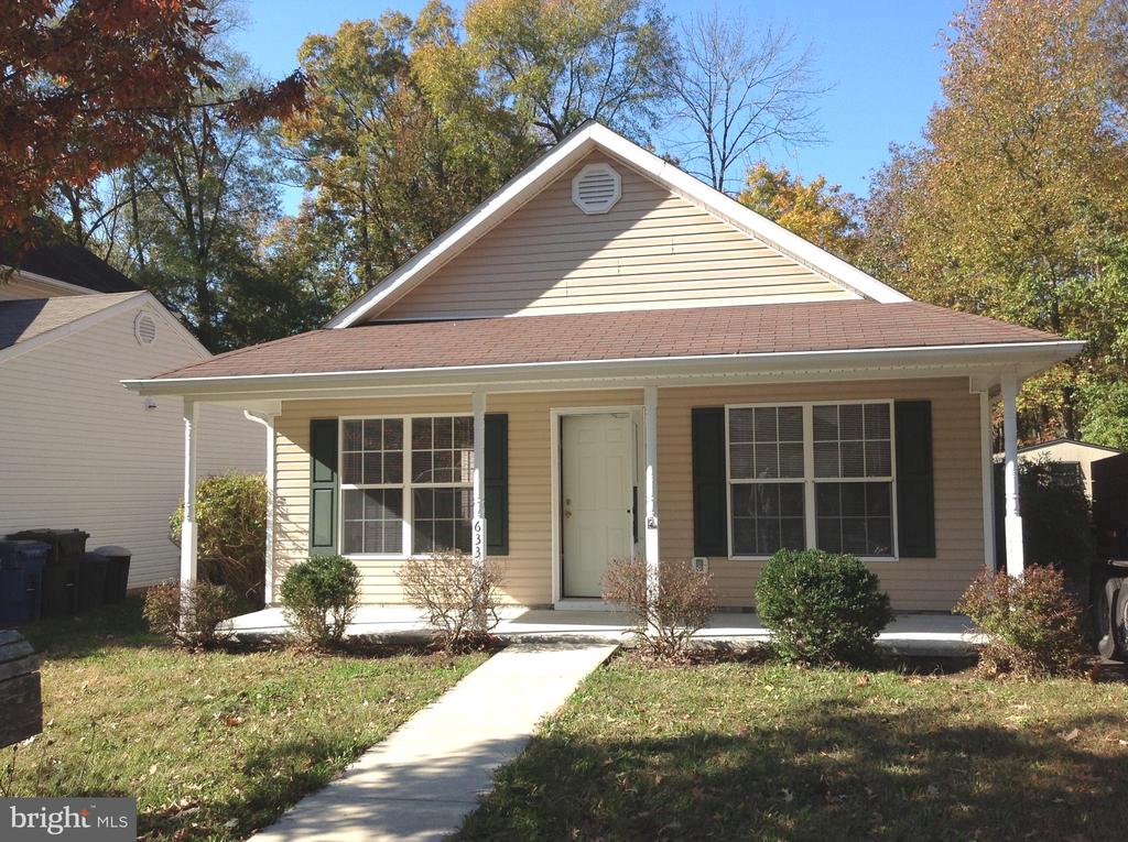 633 HOLLYDAY ST