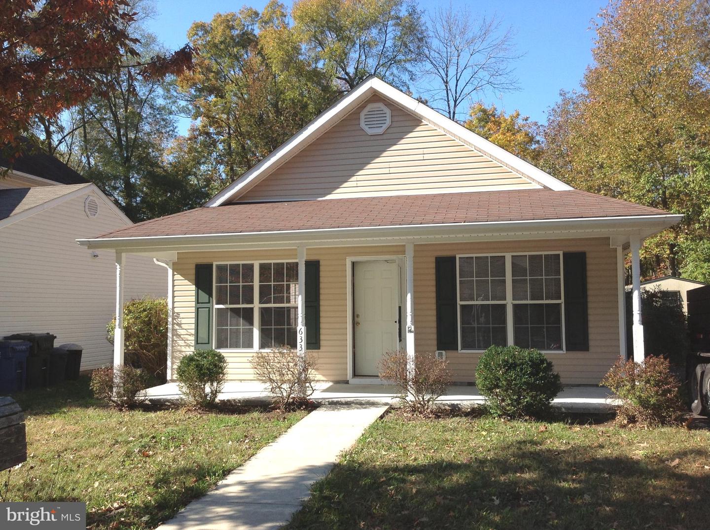 633 HOLLYDAY ST