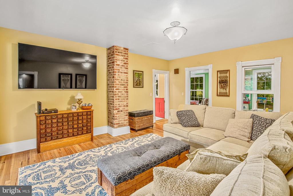 30131 Dover Rd