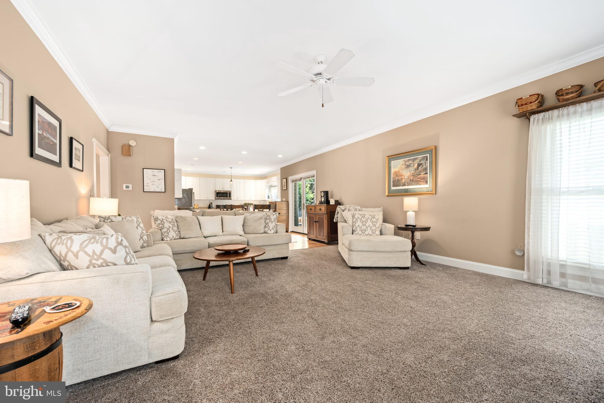 1009 S Washington St