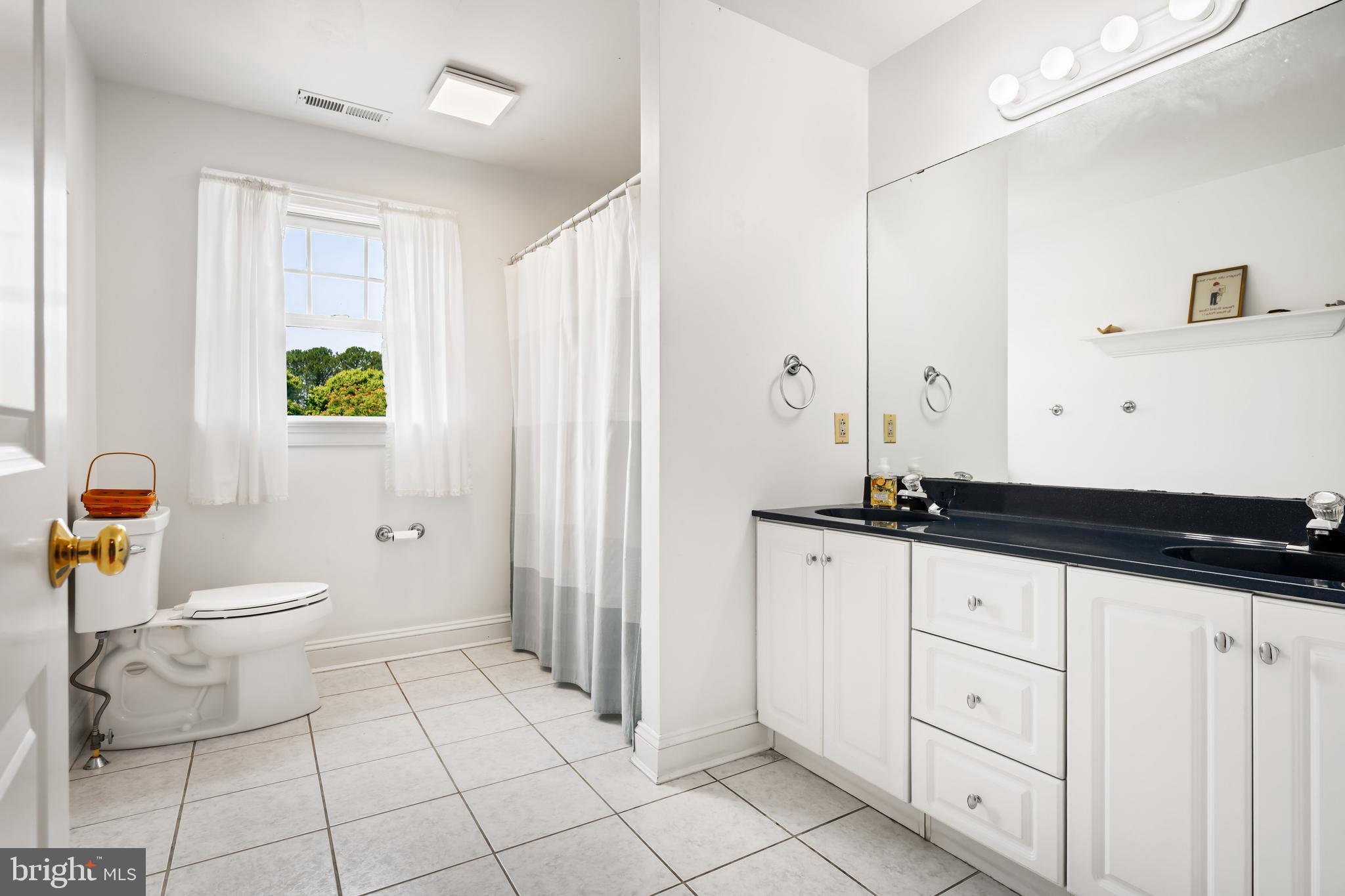 1009 S Washington St