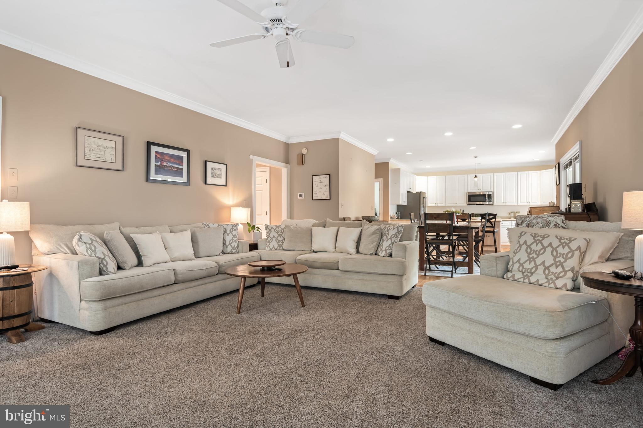 1009 S Washington St