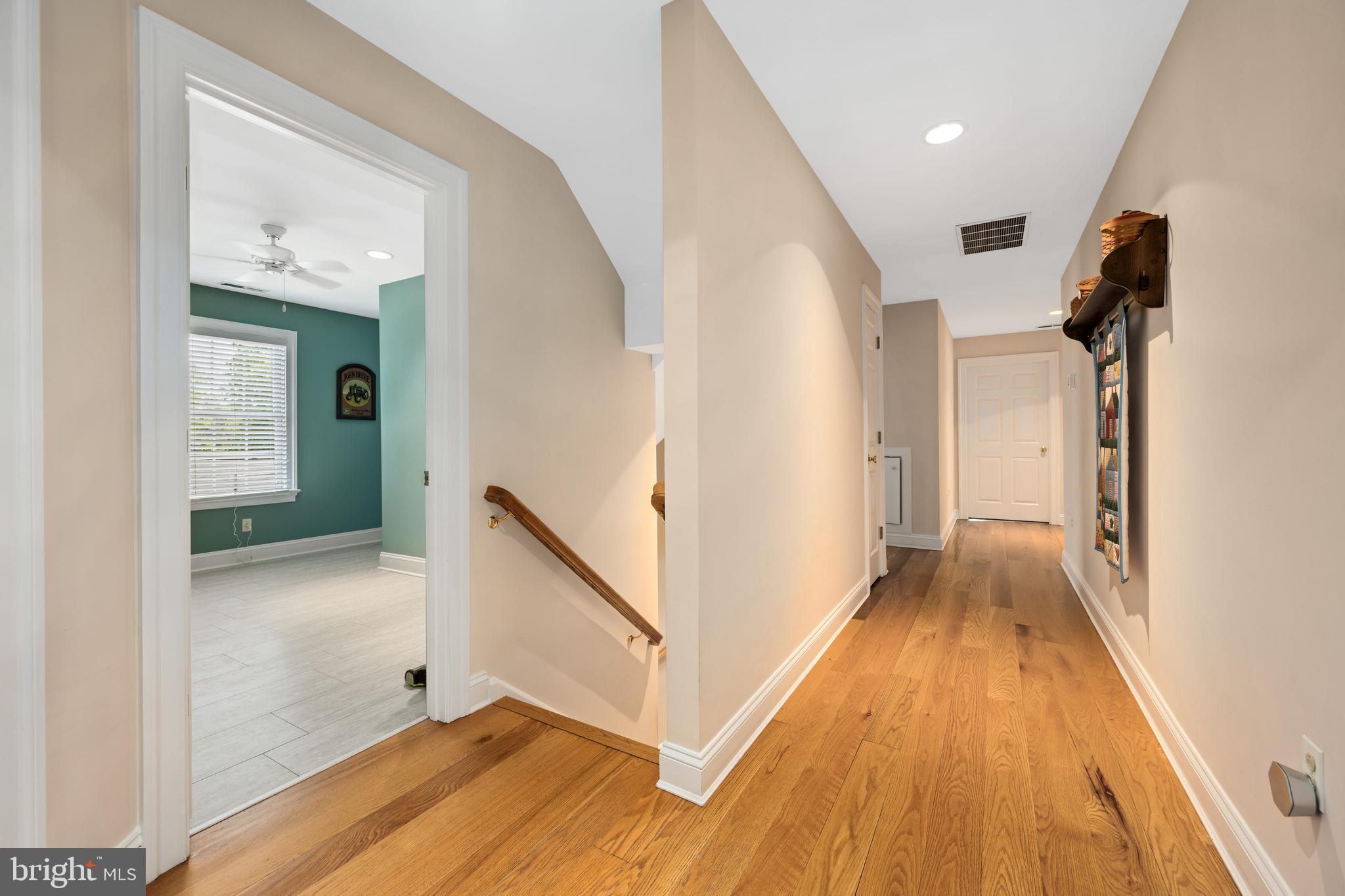 1009 S Washington St