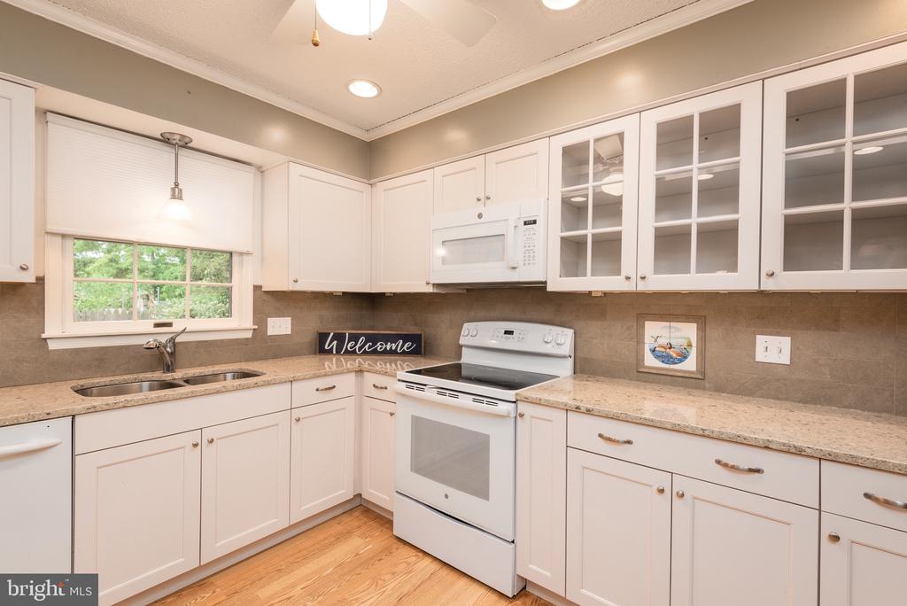 301 Spring Dr