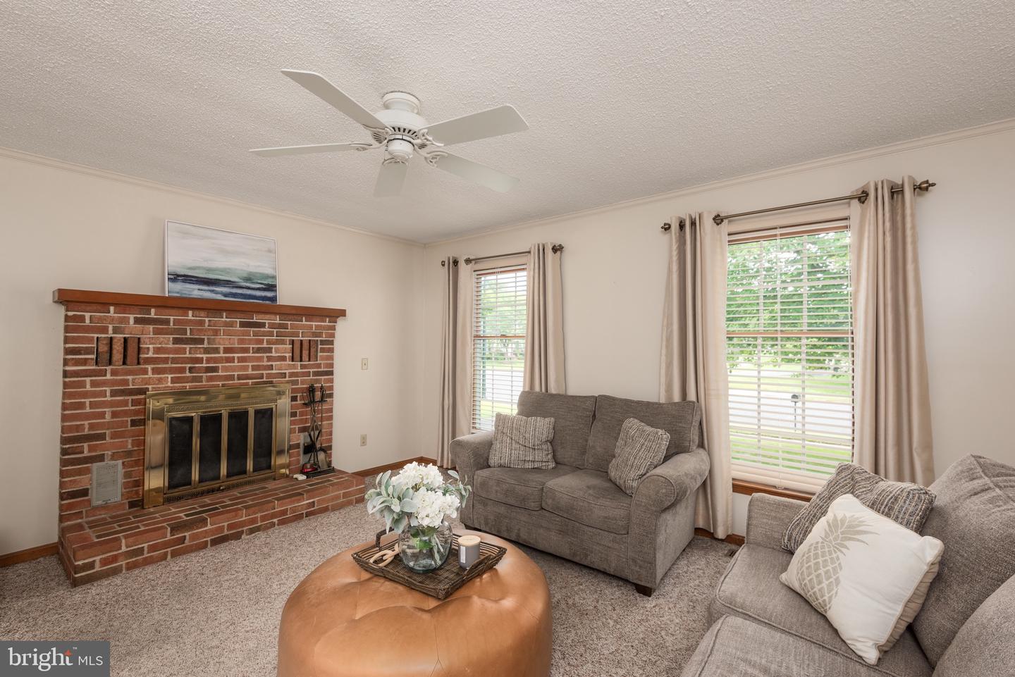 301 Spring Dr