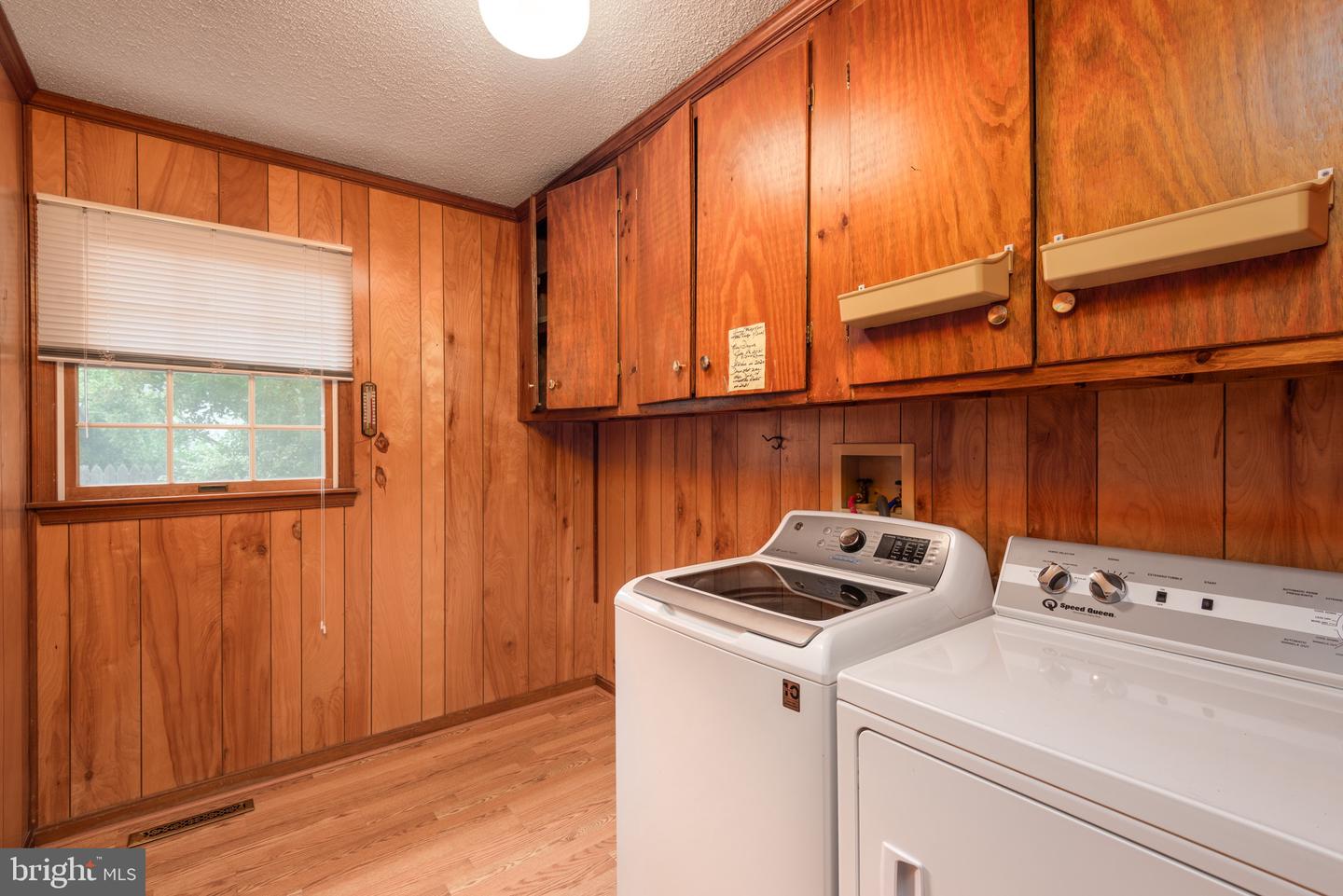 301 Spring Dr