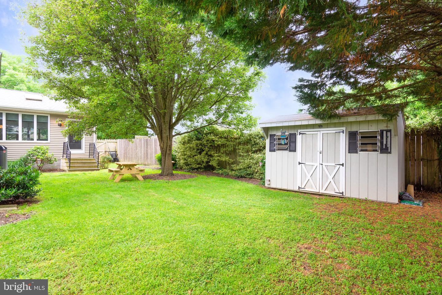301 Spring Dr