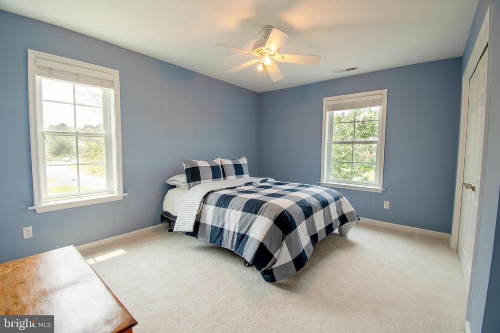 24989 Back Creek