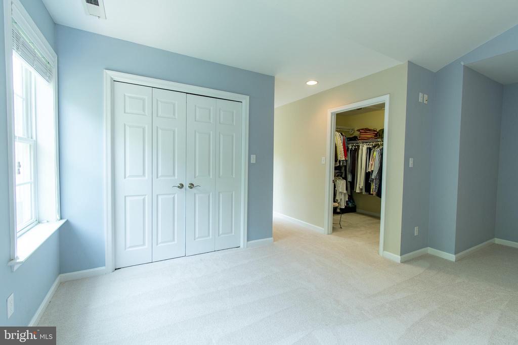 24989 Back Creek