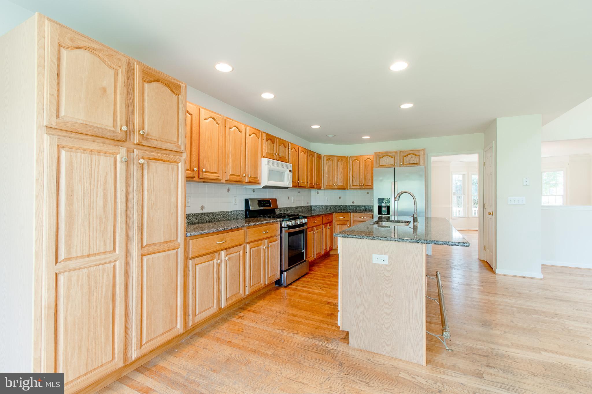 9560 Martingham Cir