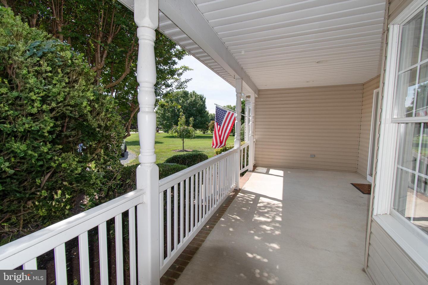 9560 Martingham Cir