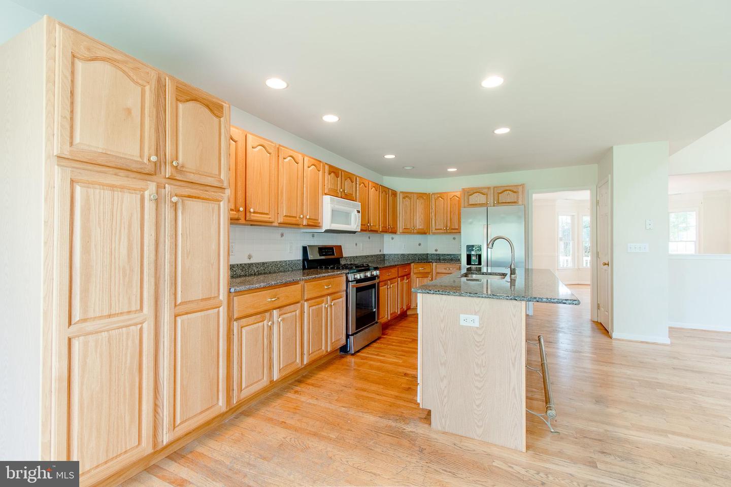 9560 Martingham Cir