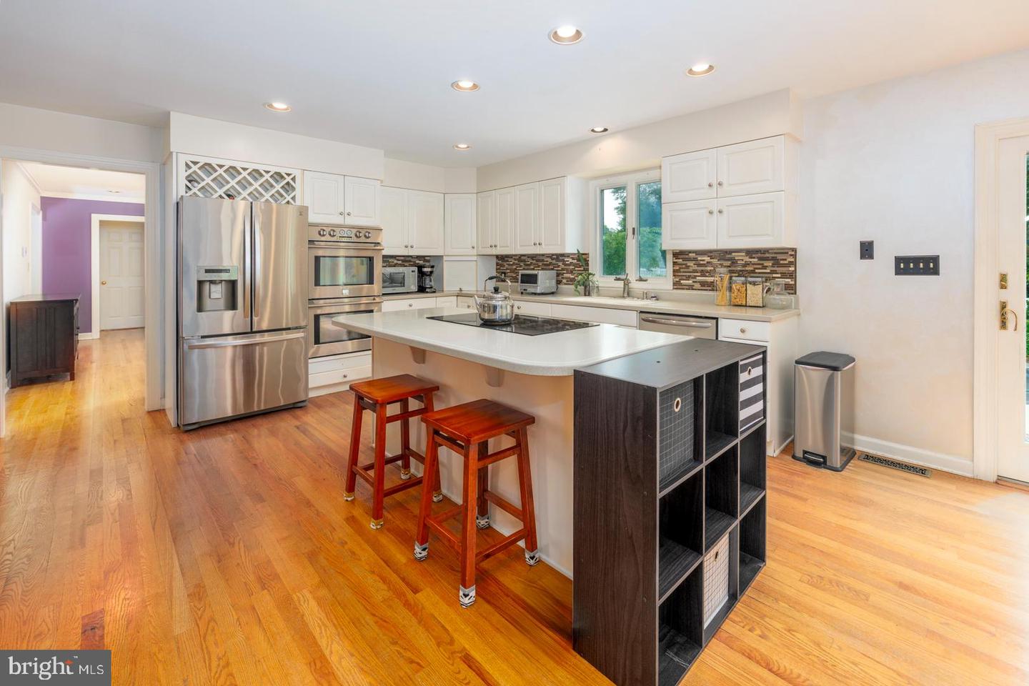 34 Londonderry Dr