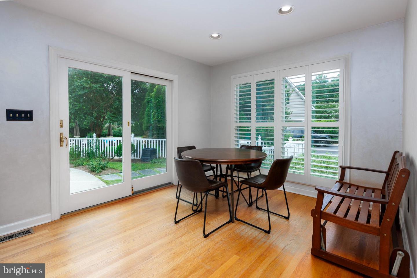 34 Londonderry Dr